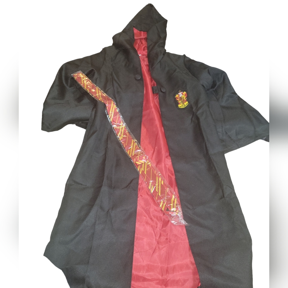 Black Hooded Cloak with Red Lining and Gryffindor Crest